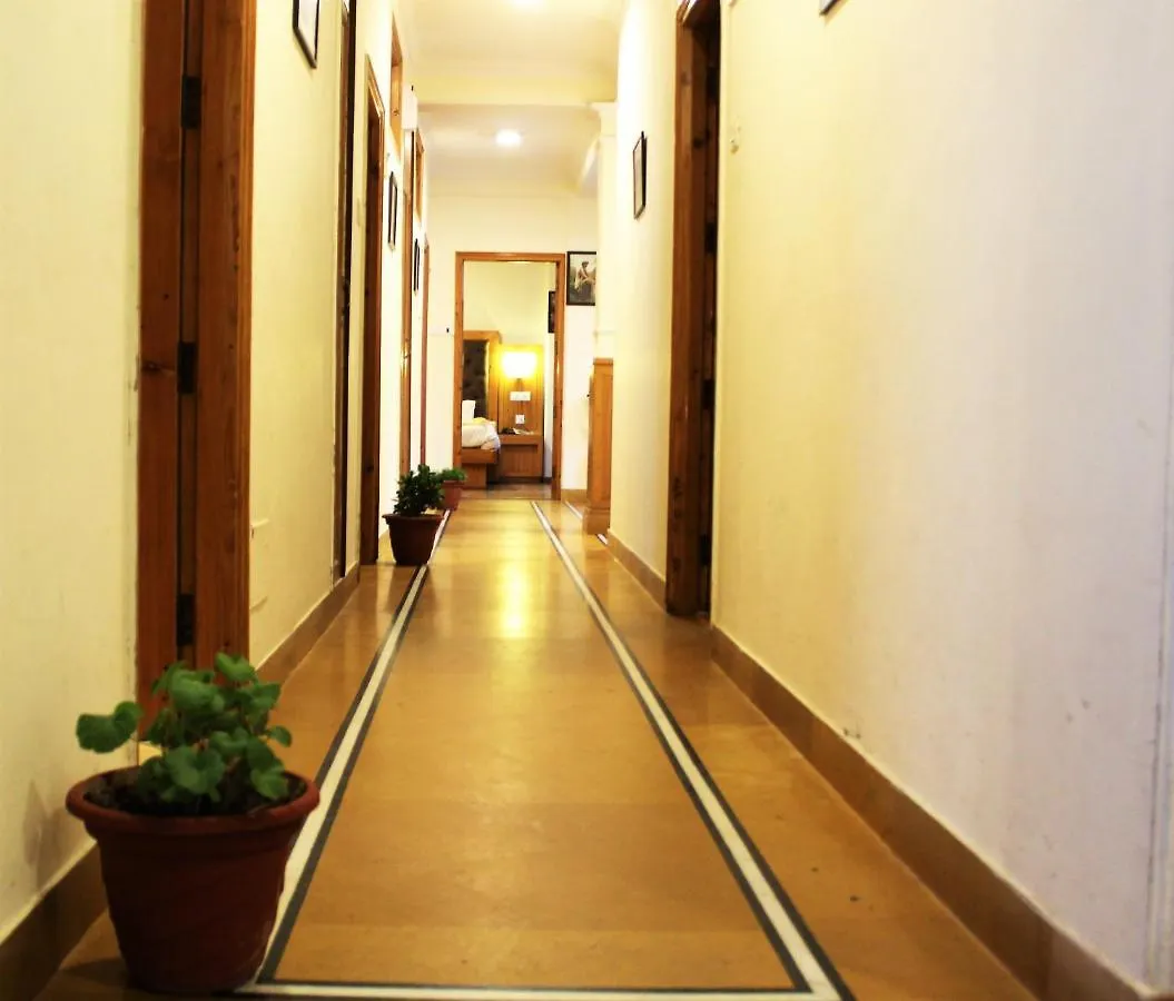 Golf Links Resort Shimla Hotel