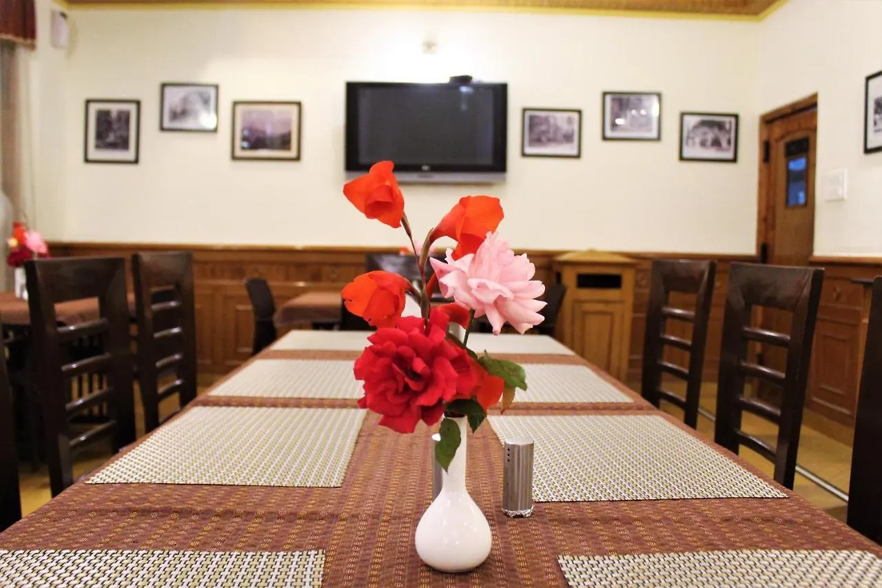 Golf Links Resort Shimla Hotel