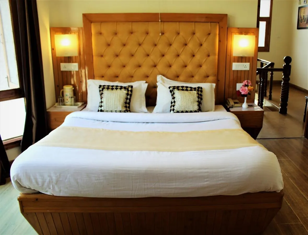 Golf Links Resort Shimla Hotel